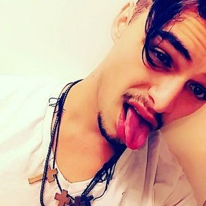 Meet your Posher, Larry